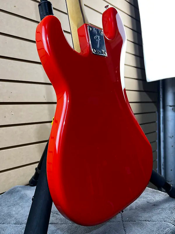 Player II Precision Bass - Coral Red with Rosewood Fingerboard #808