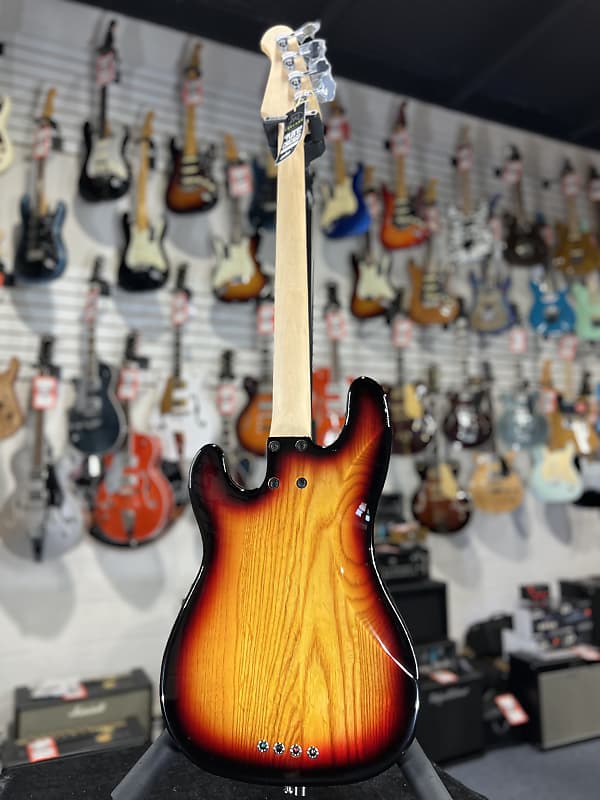 Lakland Skyline 44-64 Standard - 3-Tone Sunburst with Indian Laurel Fingerboard Authorized Deal! 403