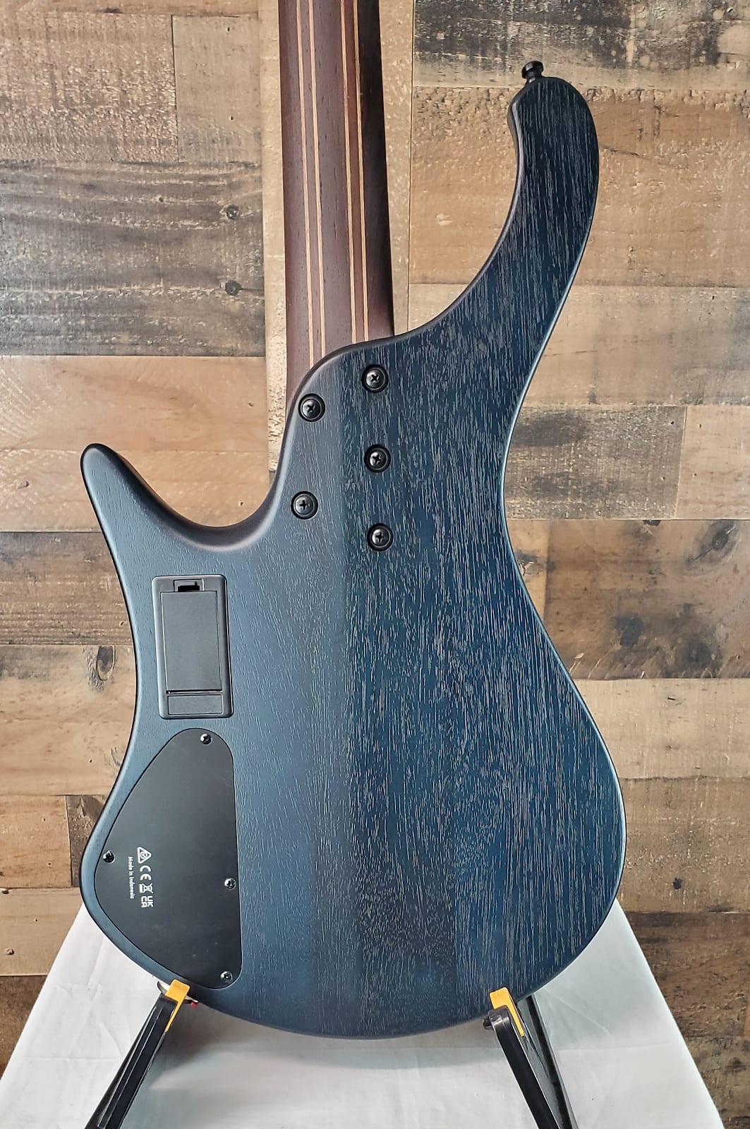 Ibanez EHB1500CTF, Cosmic Blue Starburst Flat, Gig Bag, 784