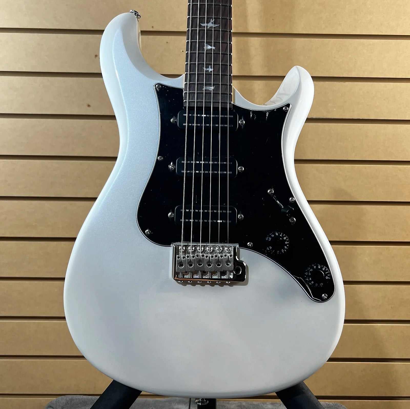 SE NF 3 Electric Guitar - Pearl White with Rosewood Fingerboard #301