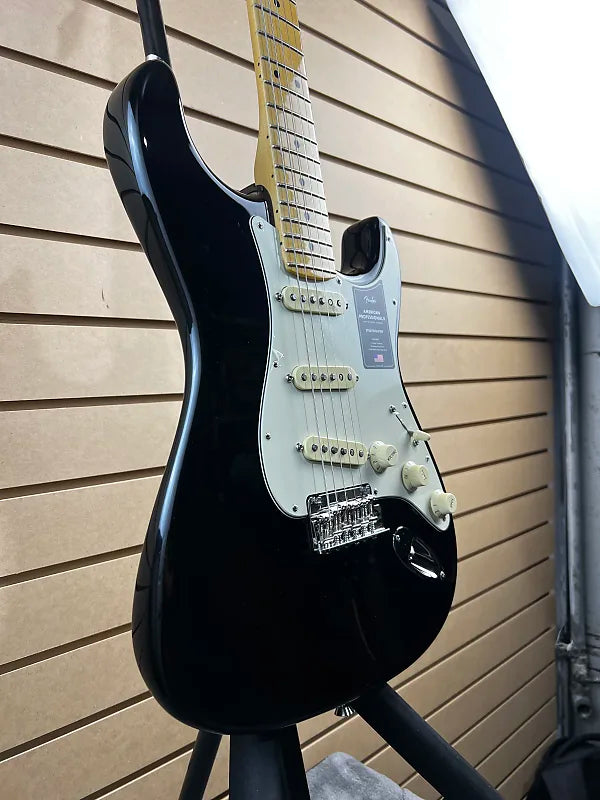 American Professional II Stratocaster - Black with Maple Fingerboard #359