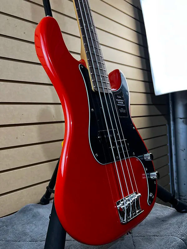 Player II Precision Bass - Coral Red with Rosewood Fingerboard #808