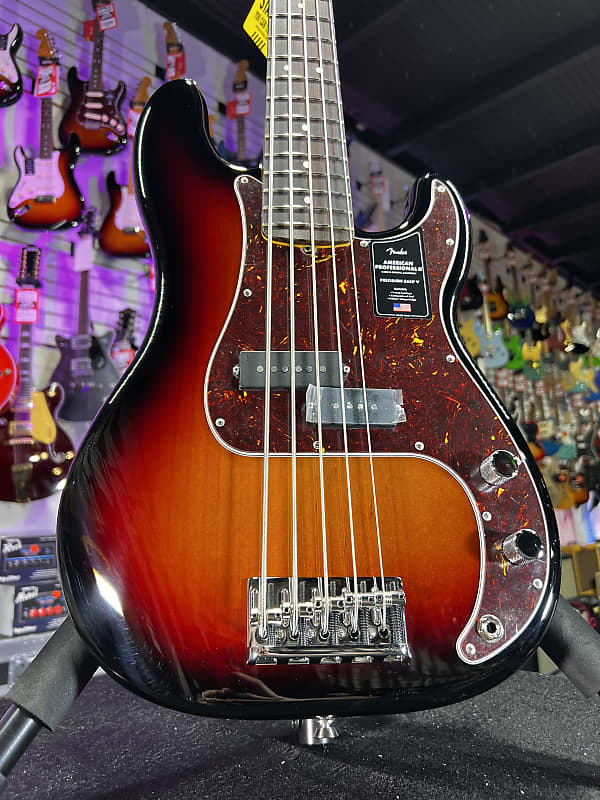 Fender American Professional II Precision Bass V - 3-color Sunburst with Rosewood Fingerboard Auth Dealer Free Ship! 608 *FREE PLEK WITH PURCHASE*!