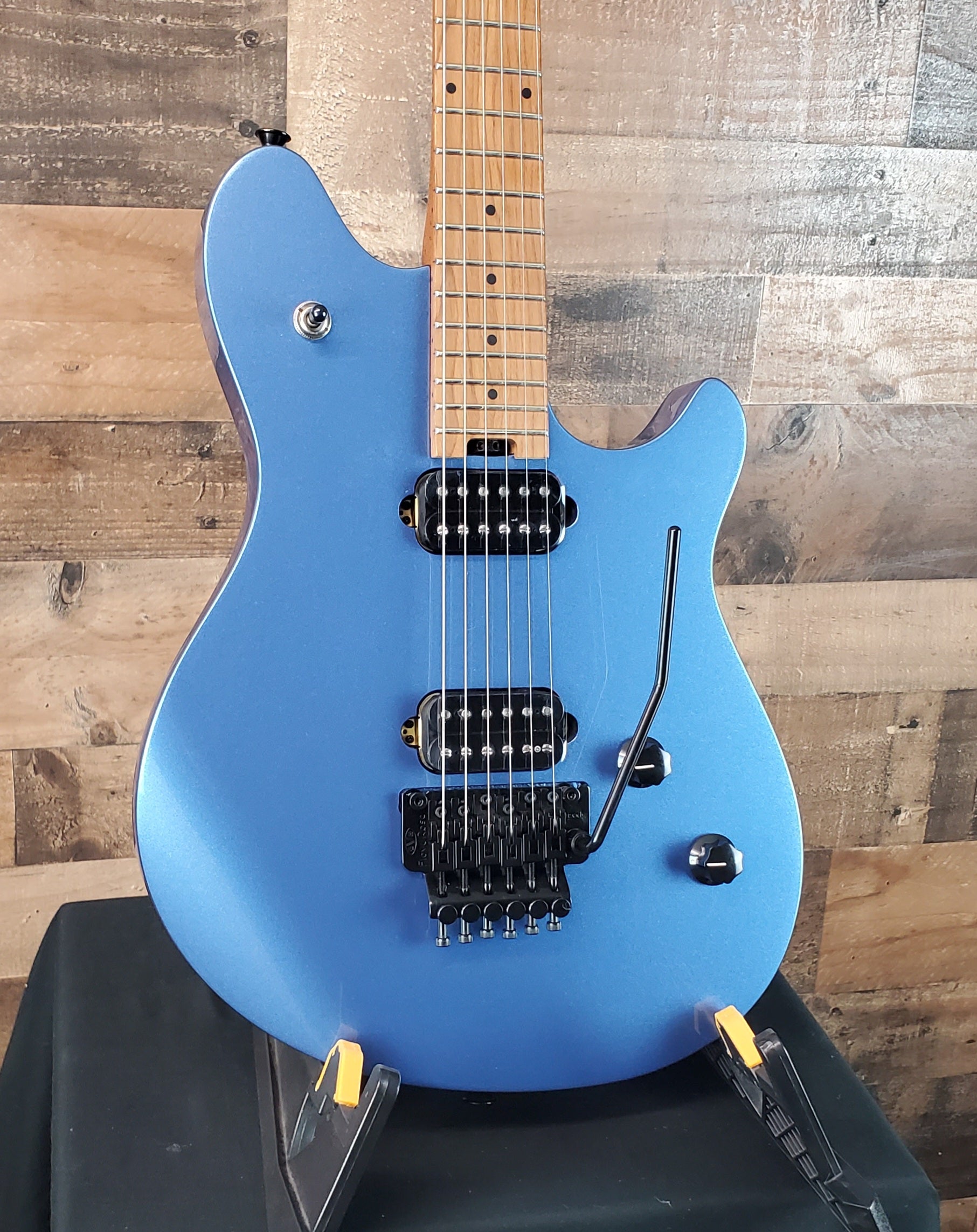 EVH Wolfgang Standard - Pelham Blue #539