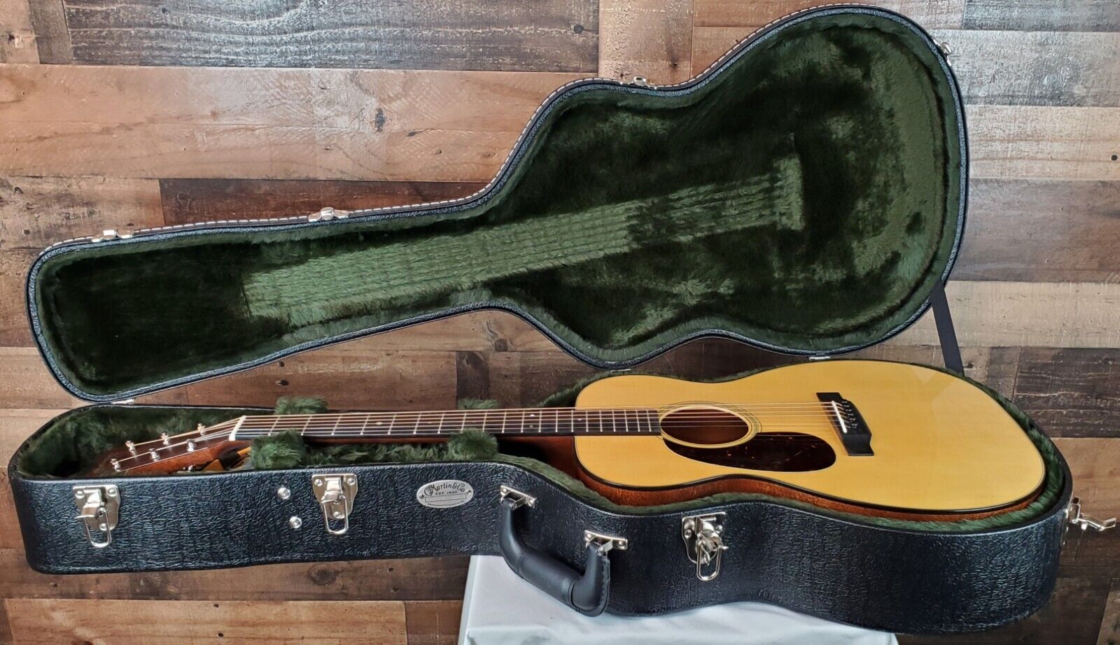 Martin 0018L 00-18L Lefty, Left Handed, Natural, Hard Case, 721