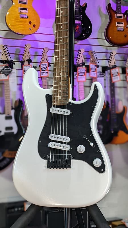 Squier Contemporary Stratocaster Special HT - Pearl White *FREE PLEK WITH PURCHASE* 395