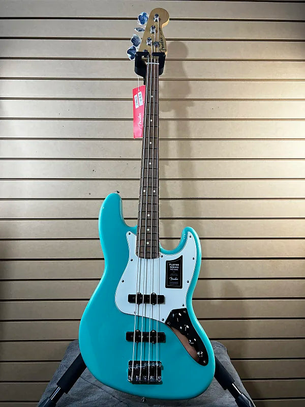 Player Jazz Bass - Sea Foam Green with Pau Ferro Fingerboard #698