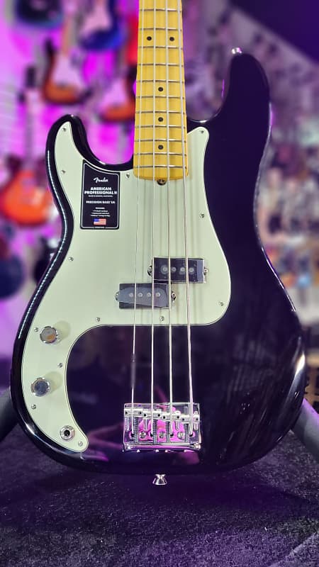 Fender American Professional II Precision Bass Left-handed - Black with Maple FB *FREE PLEK WITH PURCHASE* 713