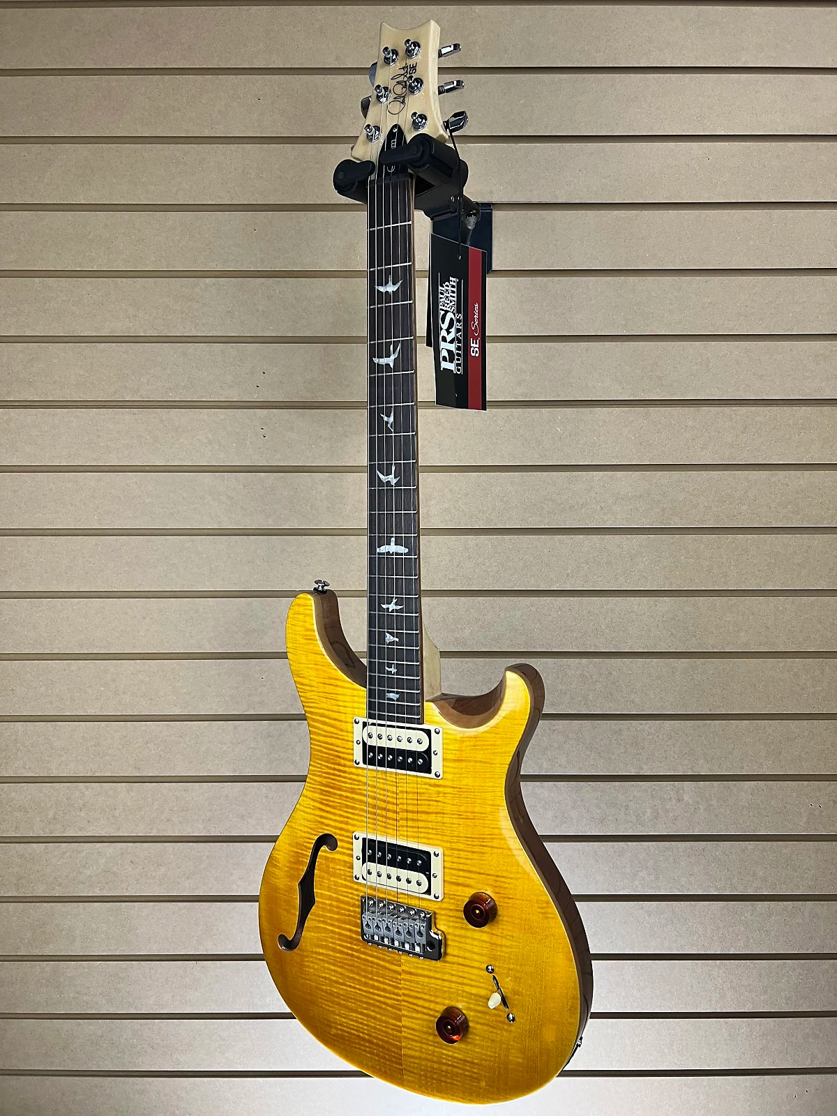 SE Custom 22 Semi-hollow Electric Guitar - Santana Yellow #351