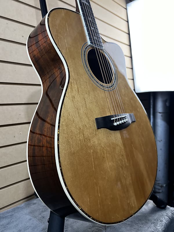 SE A40 Angleus Acoustic-Electric Guitar - Natural