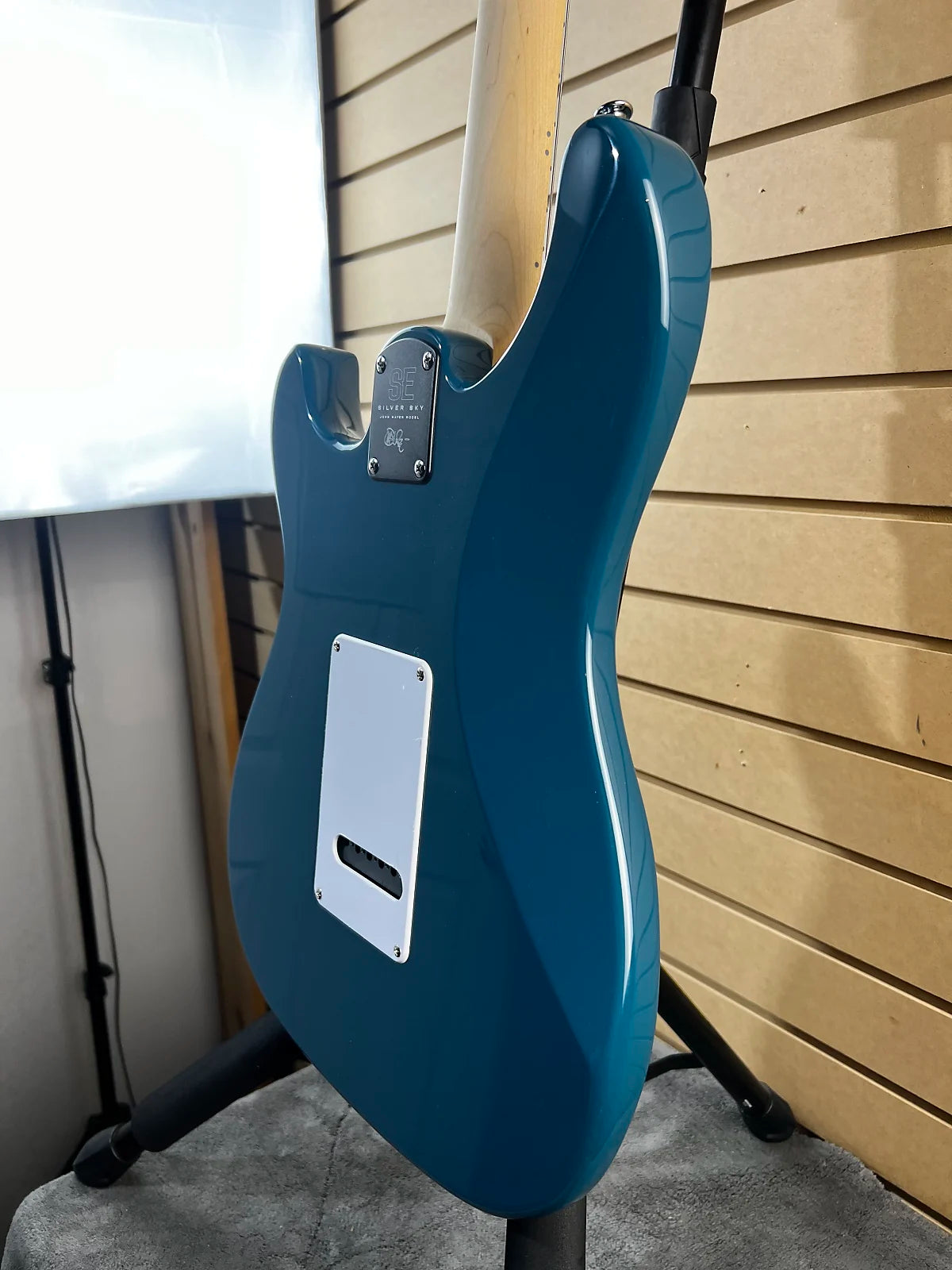 SE Silver Sky Electric Guitar - Nylon Blue #313