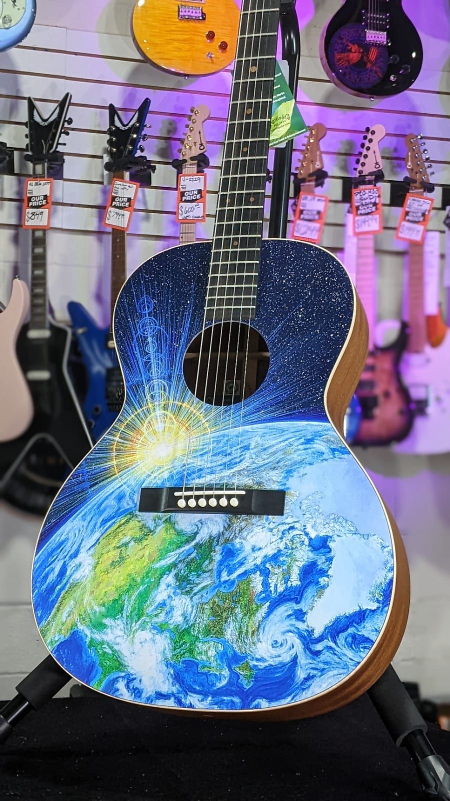 New Martin 00L Earth - Acoustic Guitar, Natura with Earth Graphic, Free ...