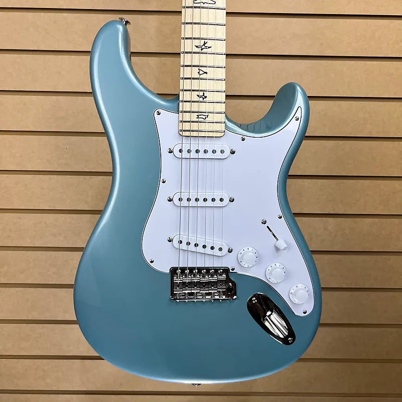 Silver Sky Electric Guitar - Polar Blue with Maple Fingerboard #920