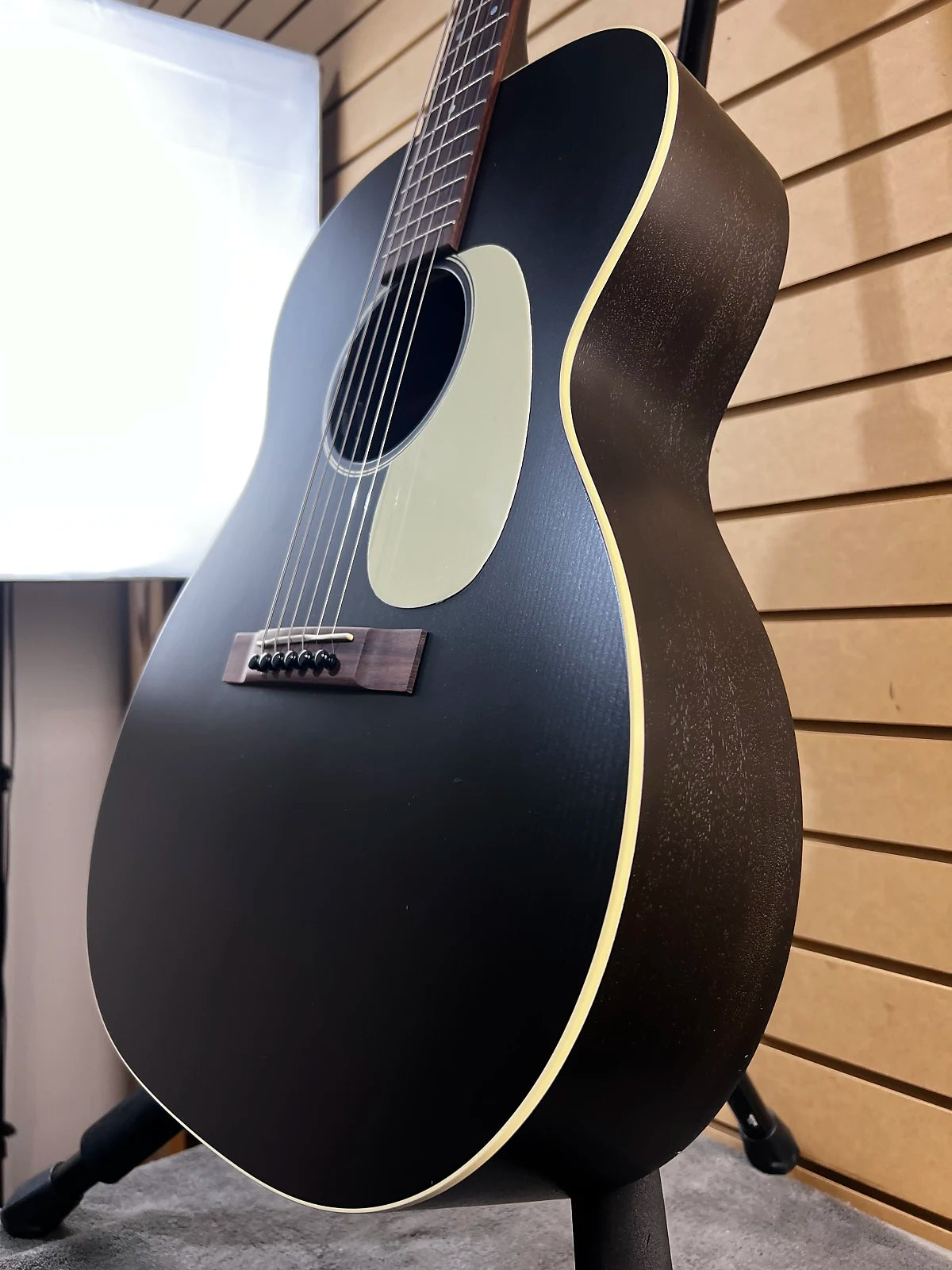 000-17E Acoustic-electric Guitar - Black Smoke #463