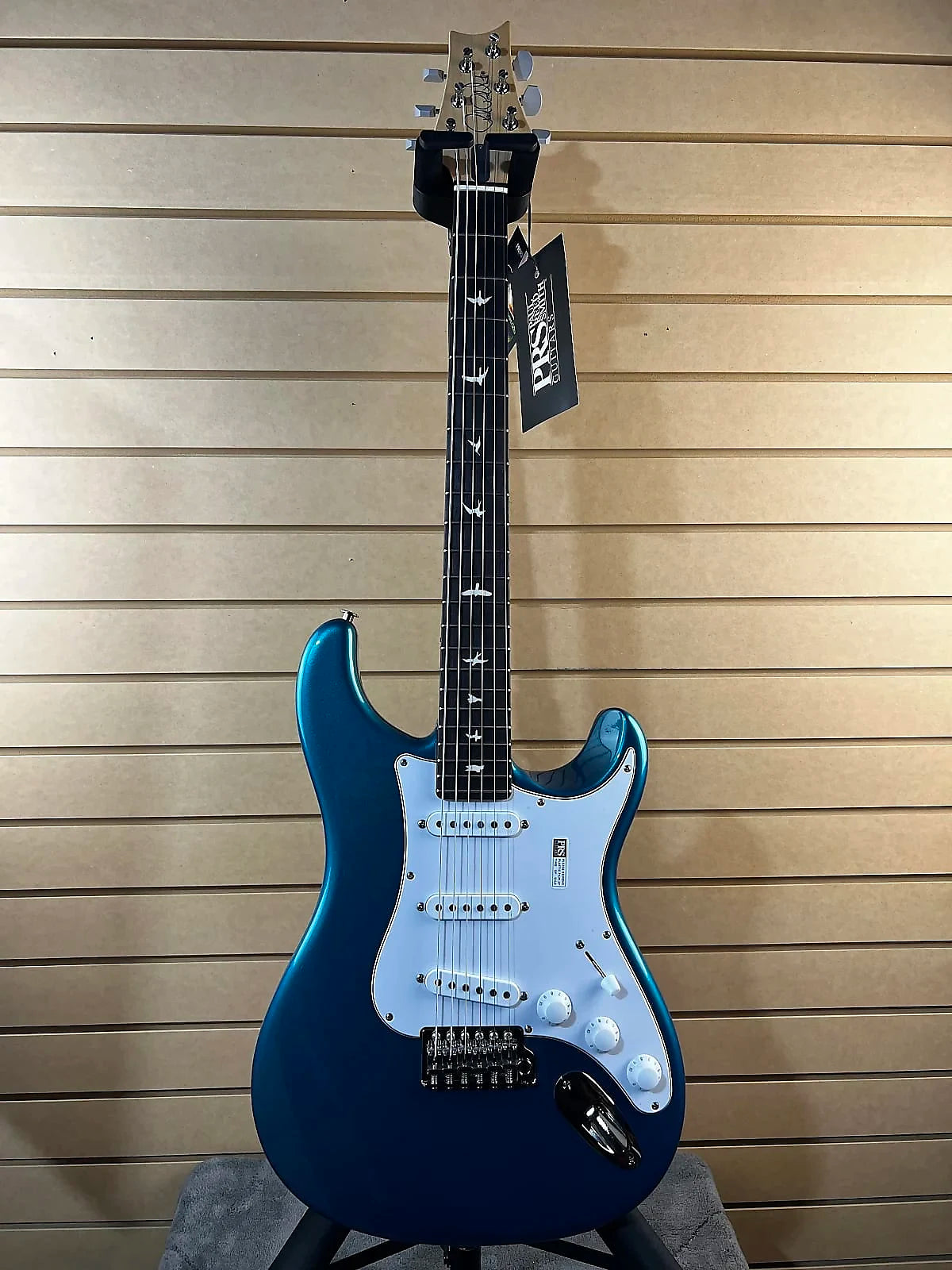 Silver Sky Electric Guitar - Dodgem Blue #727