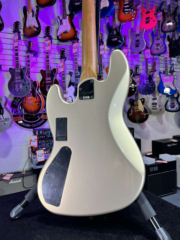 Squier Contemporary Active Jazz Bass HH - Shoreline Gold Olympic White *FREE PLEK WITH PURCHASE*! 645 *FREE PLEK WITH PURCHASE*