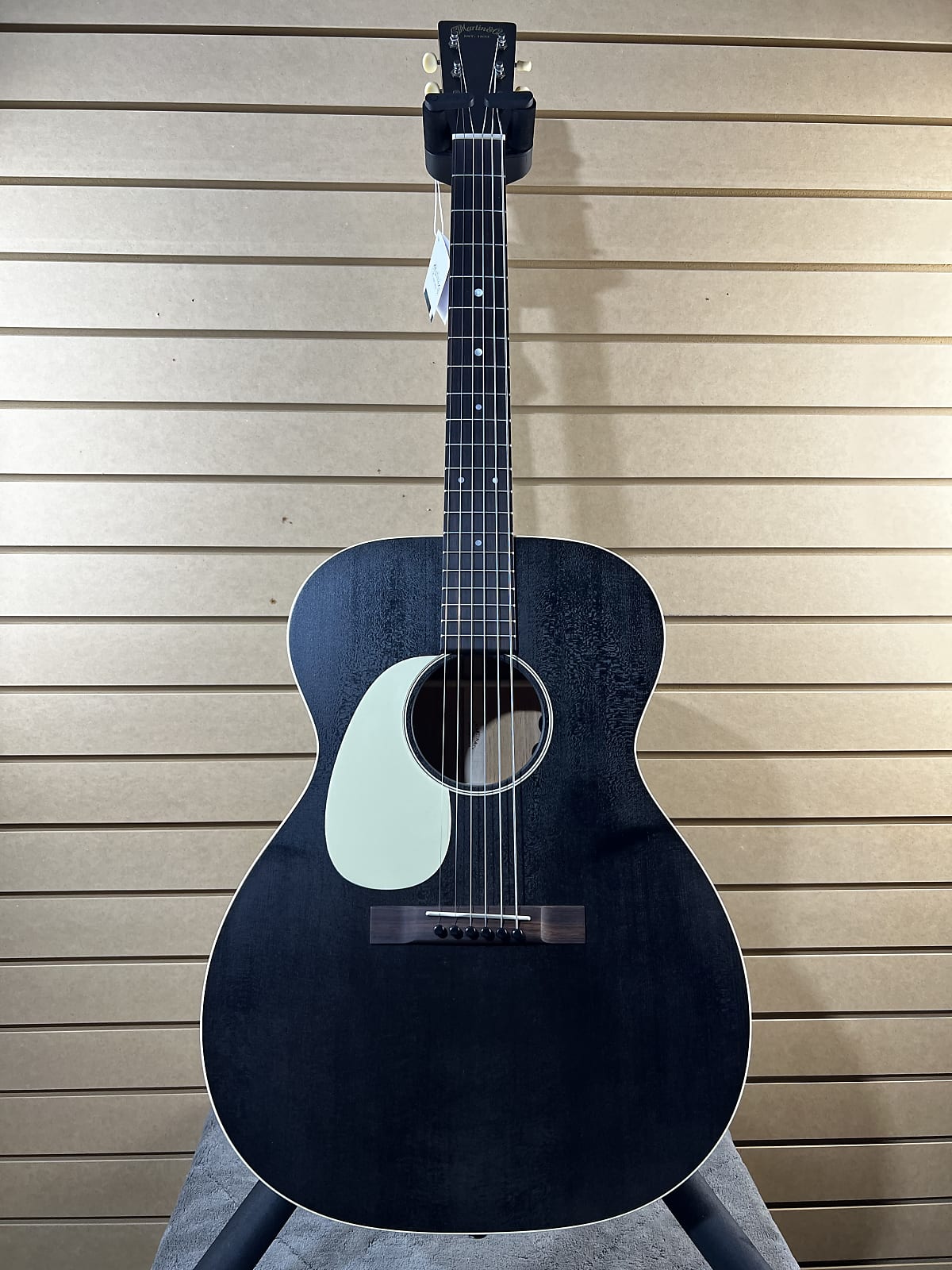 000-17E Left-Handed Acoustic-electric Guitar - Black Smoke #489