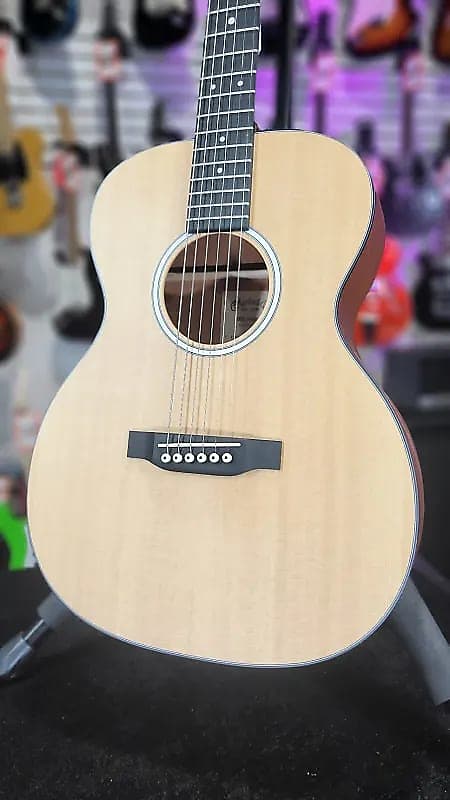 Martin 000Jr-10 Acoustic Guitar - Natural Authorized Dealer *FREE PLEK WITH PURCHASE* 929