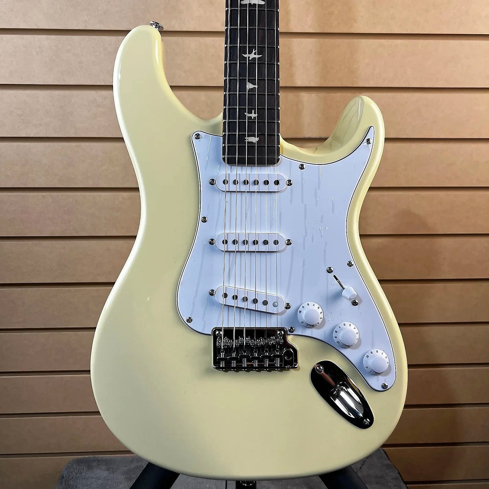 SE Silver Sky Electric Guitar - Moon White w/ RW FB #028