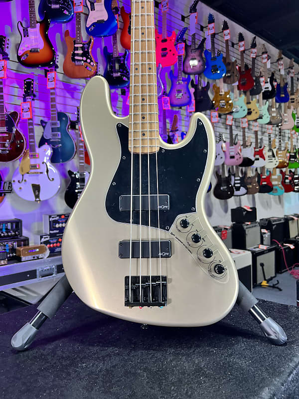 Squier Contemporary Active Jazz Bass HH - Shoreline Gold Olympic White *FREE PLEK WITH PURCHASE*! 645 *FREE PLEK WITH PURCHASE*