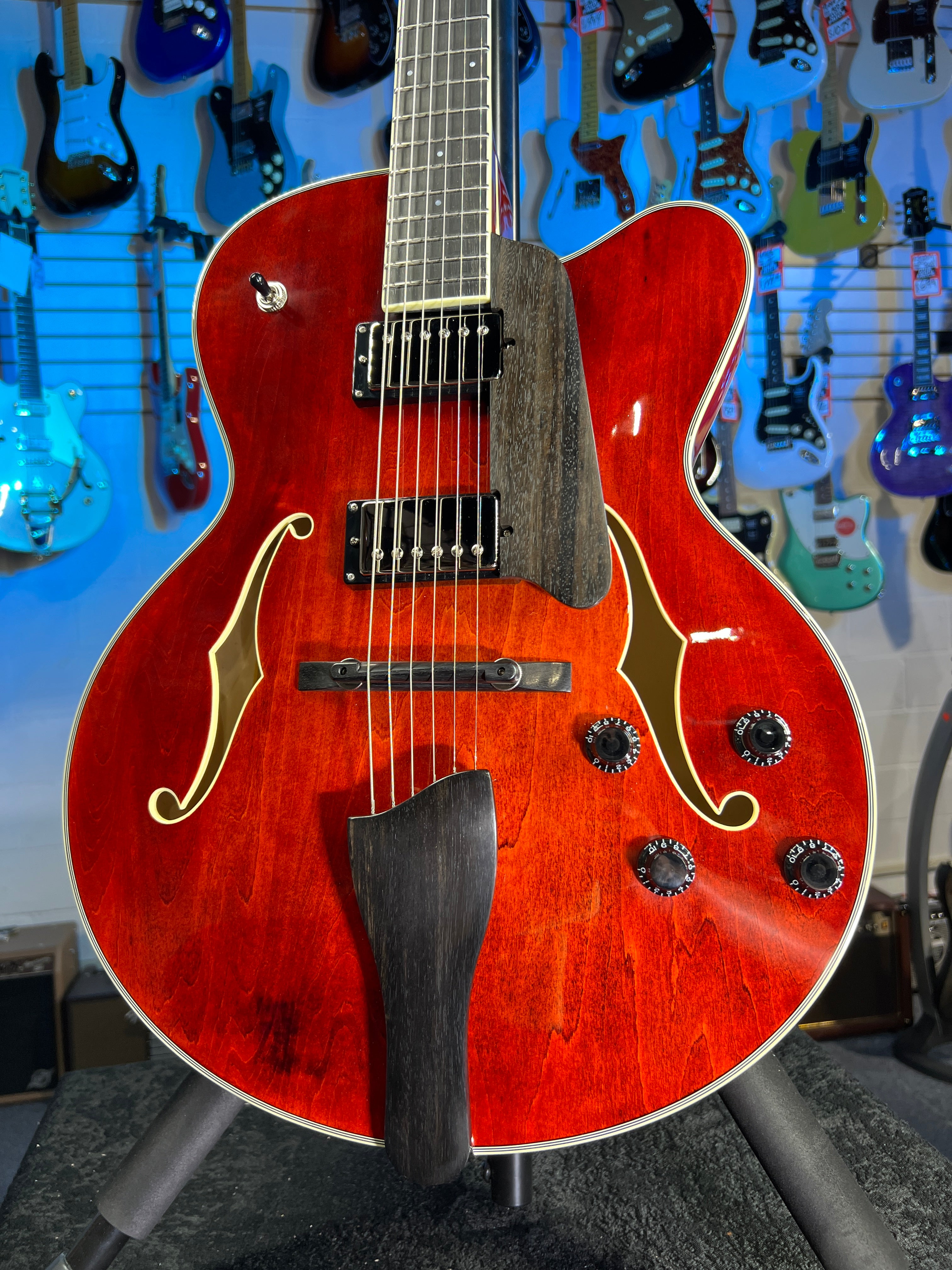 Eastman Guitars AR403CED Hollowbody Electric Guitar - Natural Auth Deal Free Ship! 448 GET PLEK’D!