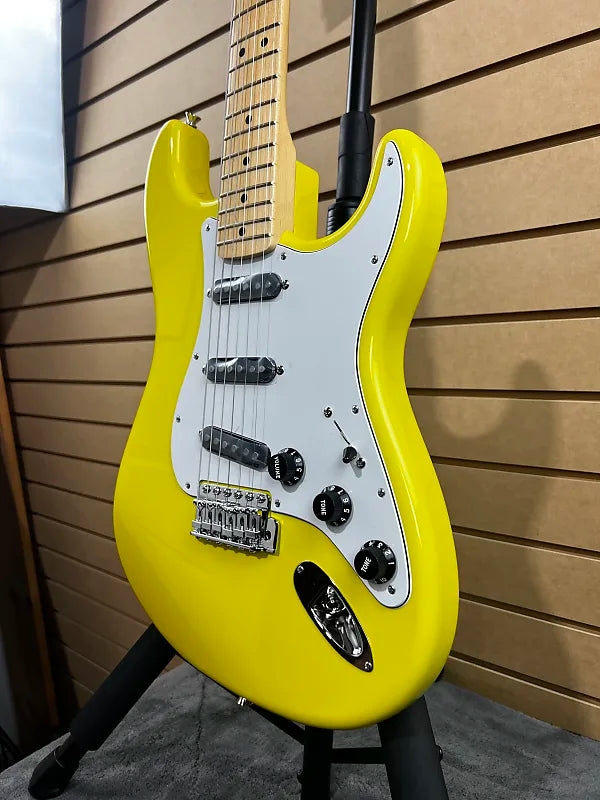 Made in Japan Limited International Color Stratocaster Electric Guitar - Monaco Yellow #276