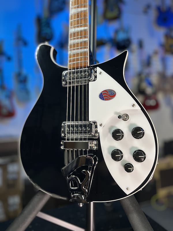 New Rickenbacker 620 Jetglo Electric Guitar wOHSC Auth Dealer Free Ship 620FG 716