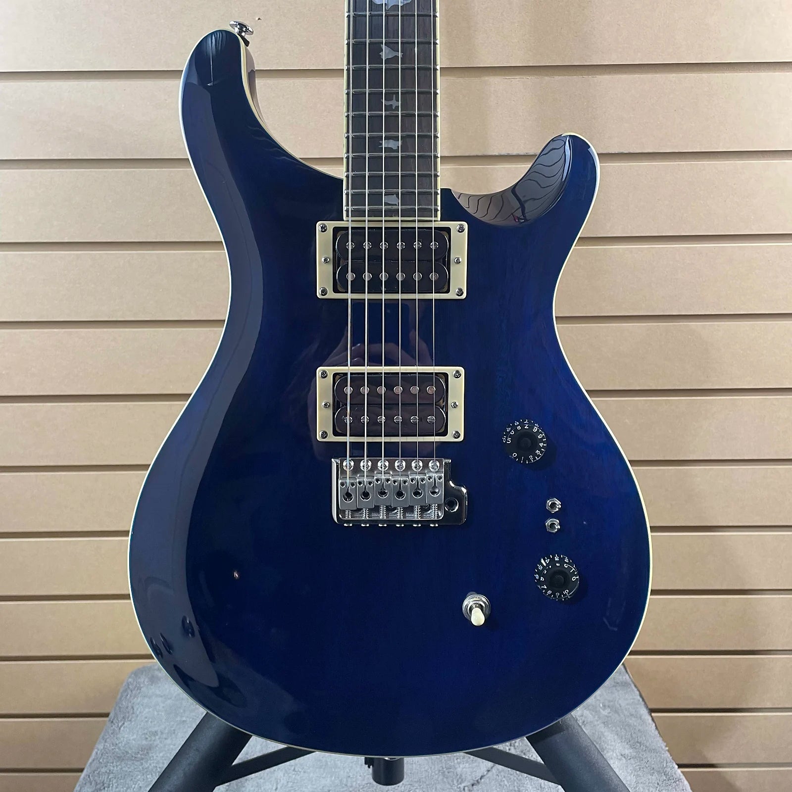 SE Standard 24-08 Electric Guitar - Translucent Blue #600