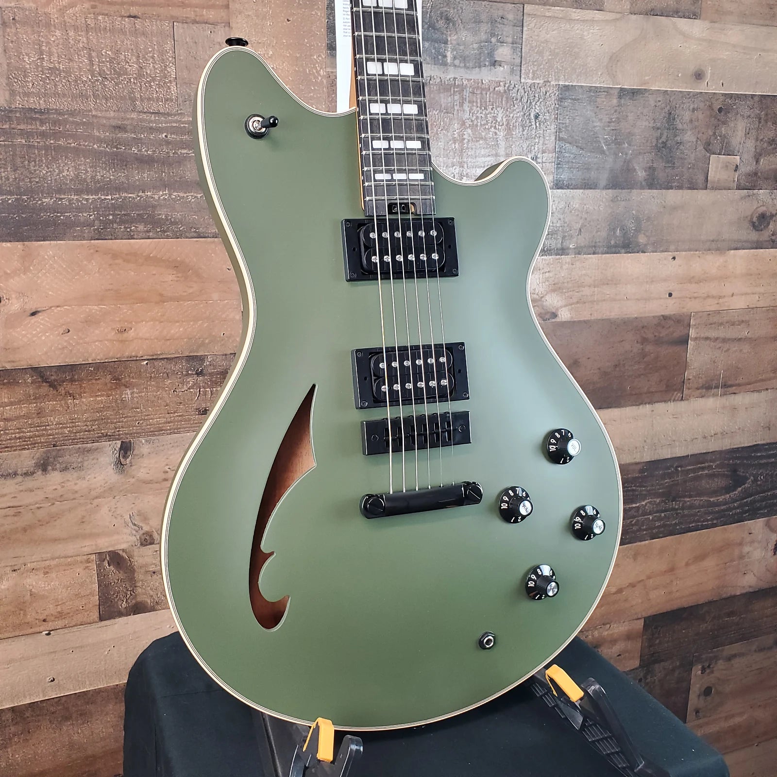 SA-126 Special, Matte Army Drab, Hardcase, 293