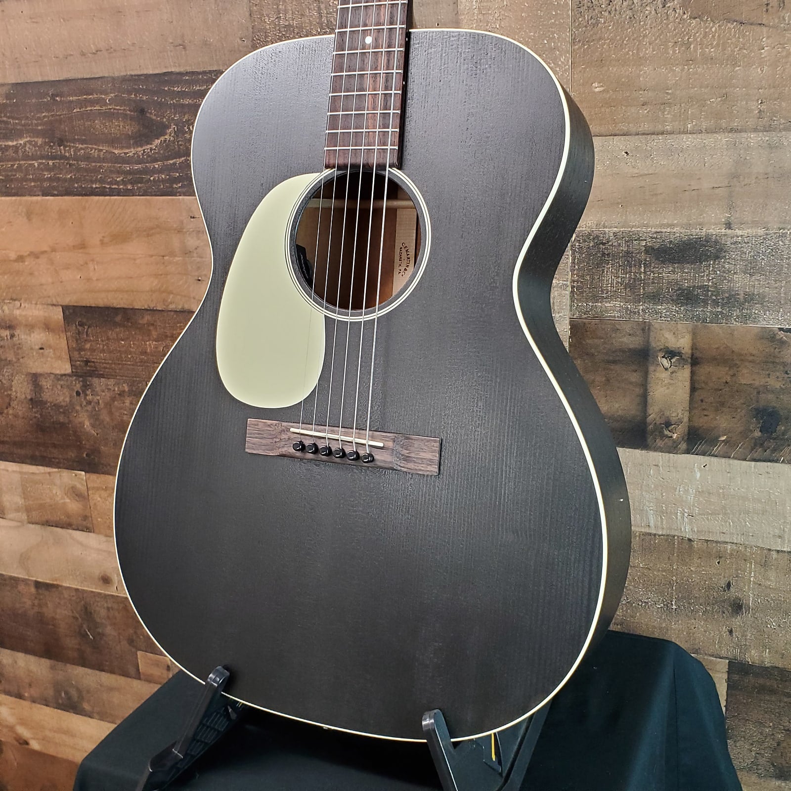 000-17E Acoustic/Electric, Black Smoke, Gig bag, Left-Handed, 491