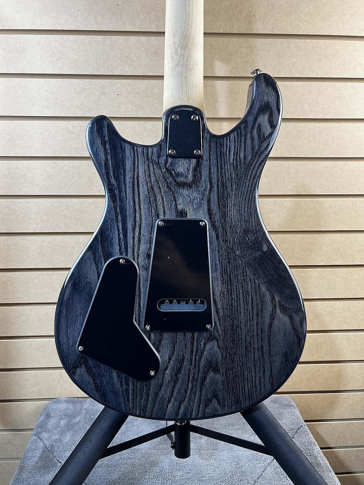 SE Swamp Ash Special Electric Guitar - Charcoal #924