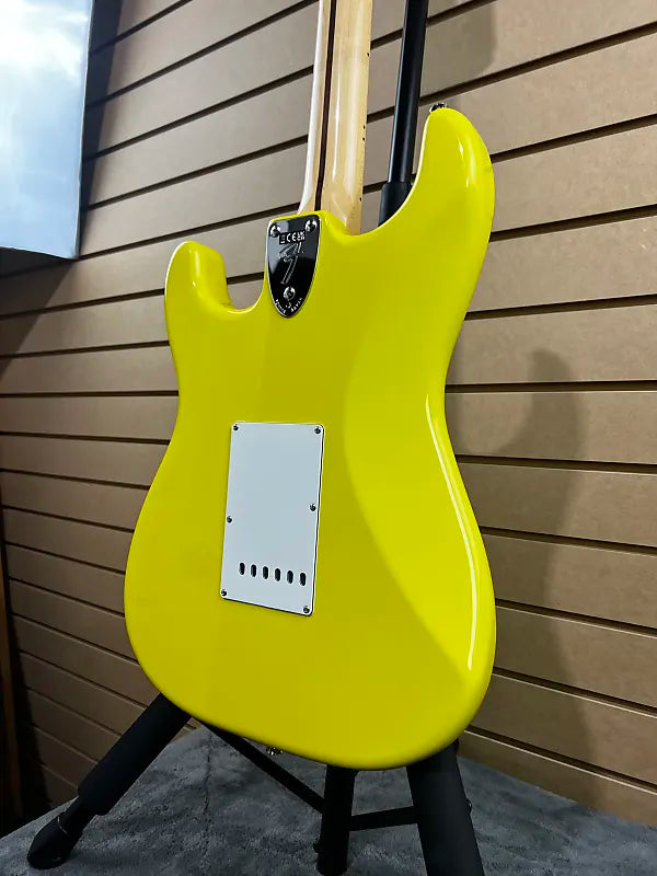 Made in Japan Limited International Color Stratocaster Electric Guitar - Monaco Yellow #276